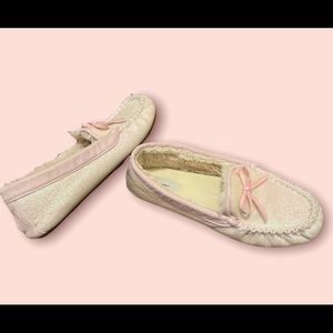 Pink Glitter Slippers with hard bottom and faux fur on the inside.